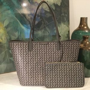 Tory Burch - Ever-Ready Open Tote & Pouch